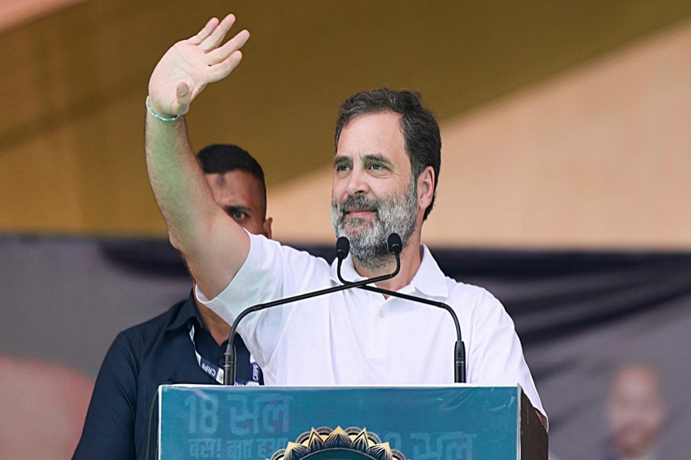 राहुल गांधींचा शेतकरी आत्महत्यांवरुन राज्य सरकार आणि केंद्रावर हल्लाबोल